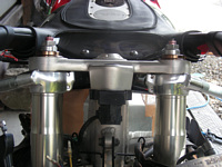 ストッパリングが見えるほど上がっている