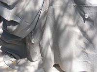 バイクカバーのベルトは紫外線の影響でとっくに切れている